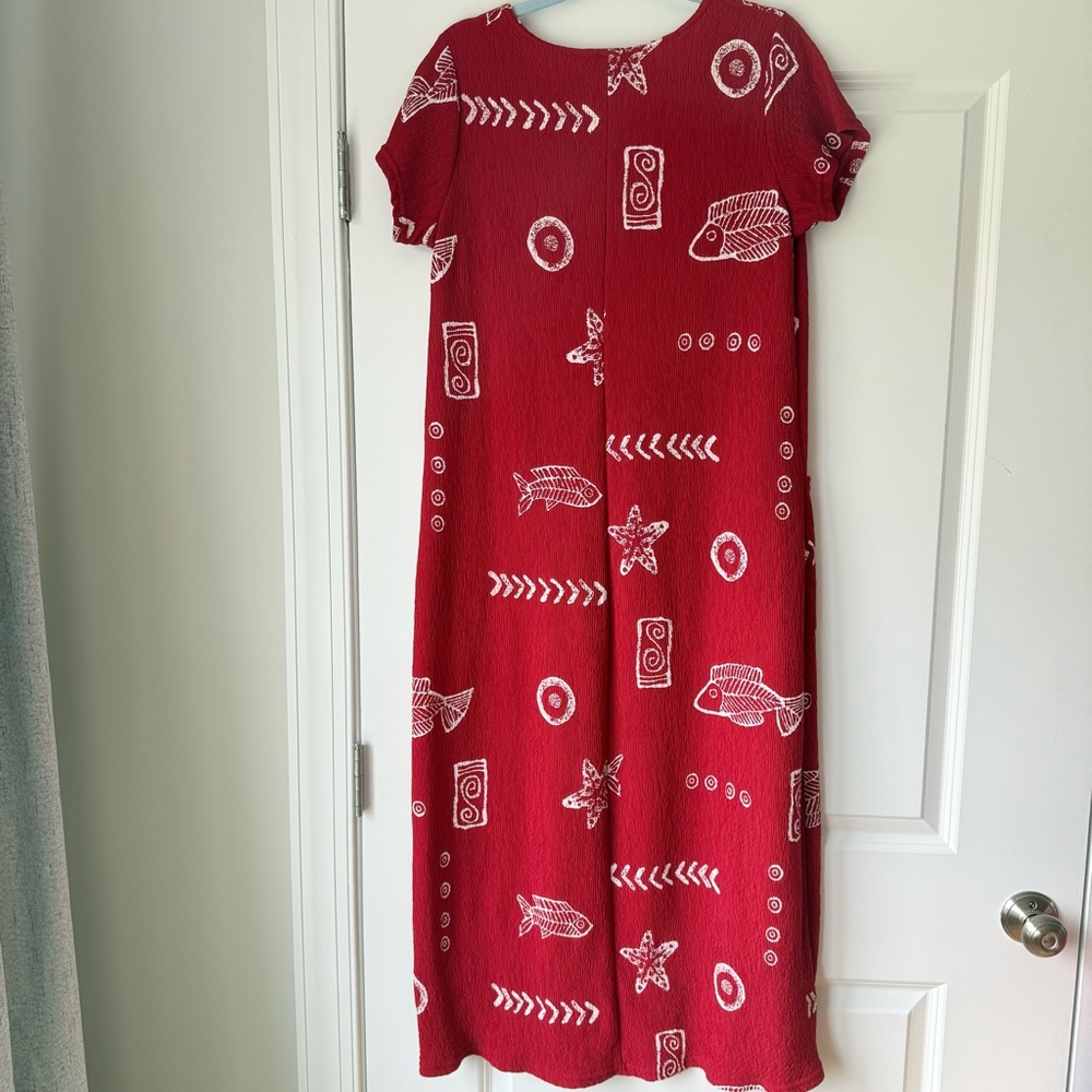 Vintage Red Vacation Resort Fish Maxi Dress, tagged size Medium, runs Large - Picture 2 of 5